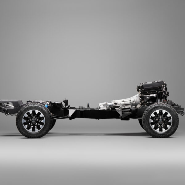 Defender dá uma segunda vida aos clássicos: agora até podem receber um V8 de 405 CV
