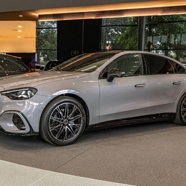 Novo Mercedes Classe C elétrico já chegou a Portugal e traz 489 cv e uns gigantes 760 km de autonomia