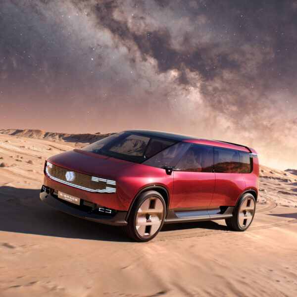 Renault prepara ofensiva em Paris: novo E-Space, Megane com 500 km e regresso do Gordini entre as novidades