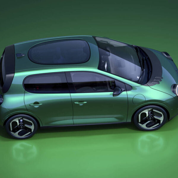 Renault prepara ofensiva em Paris: novo E-Space, Megane com 500 km e regresso do Gordini entre as novidades