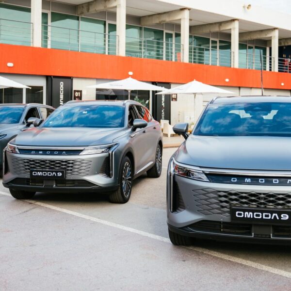 Ensaio. Driving Experience Omoda 9 SHS: o SUV híbrido plug-in que quer ser tratado como premium