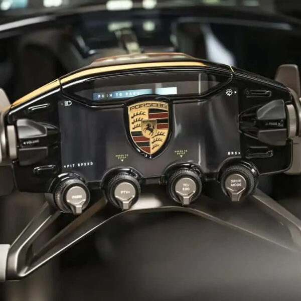 A Porsche prepara algo acima do 911: novo superdesportivo terá motor central e já há data para o primeiro vislumbre