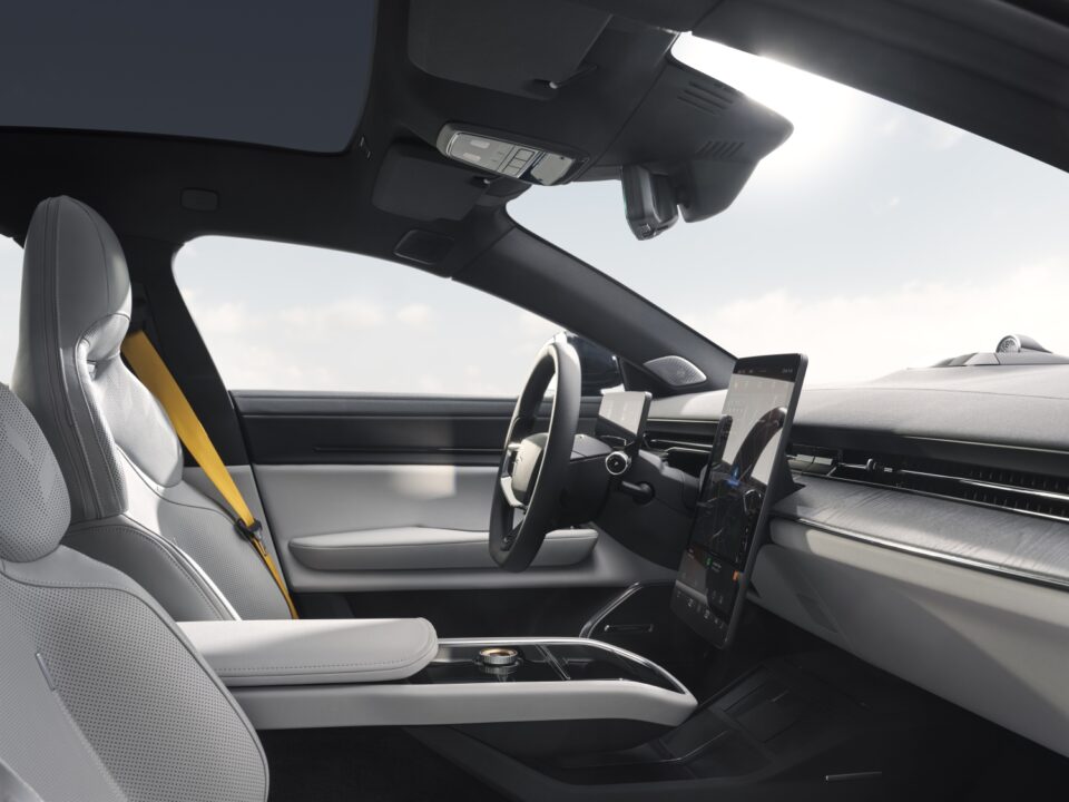 Quase 900 cv e 3,2 segundos dos 0 aos 100 km/h: Polestar apresenta em Lisboa o seu novo elétrico de luxo
